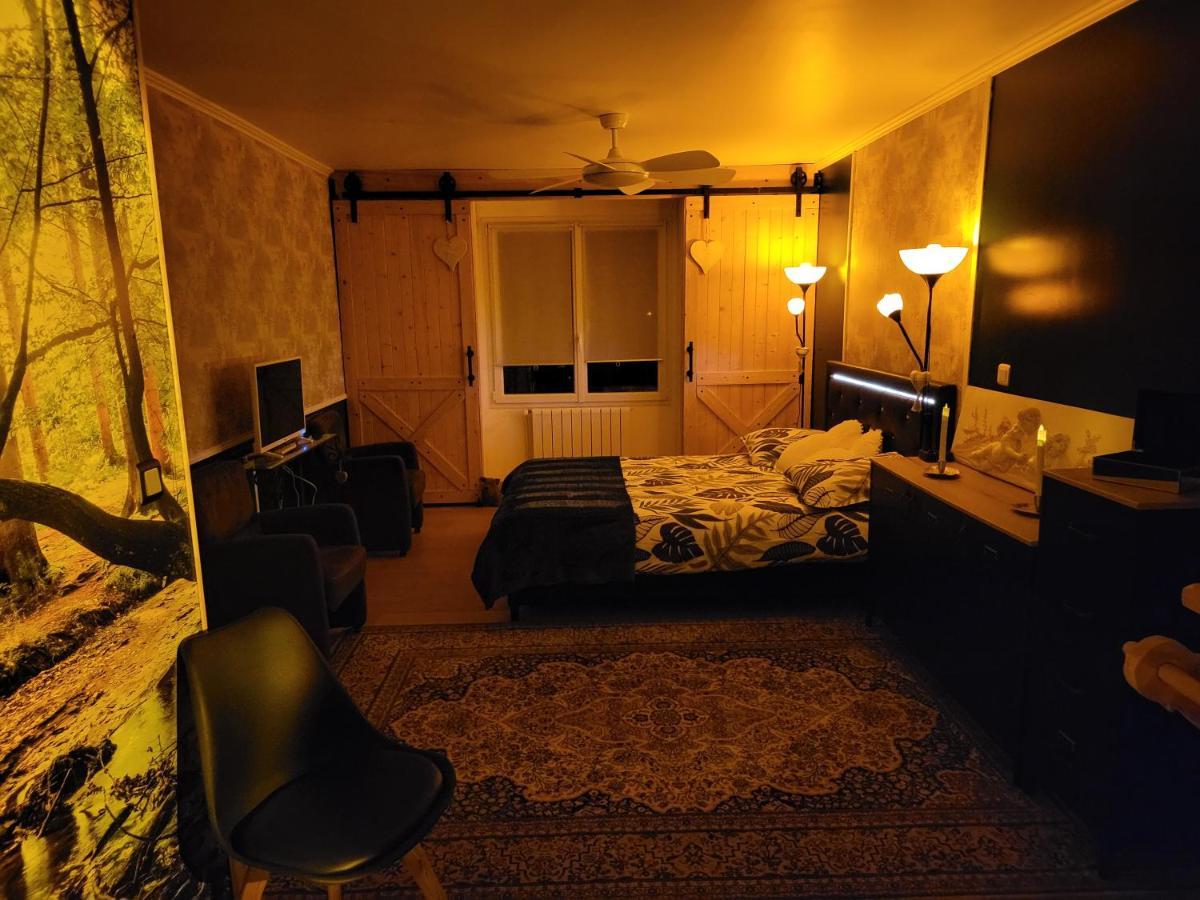 Choisy Le Jacuzzi Bed & Breakfast Exterior photo